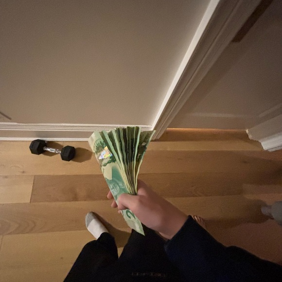 Meet your Posher, James - Picture 1 of 1